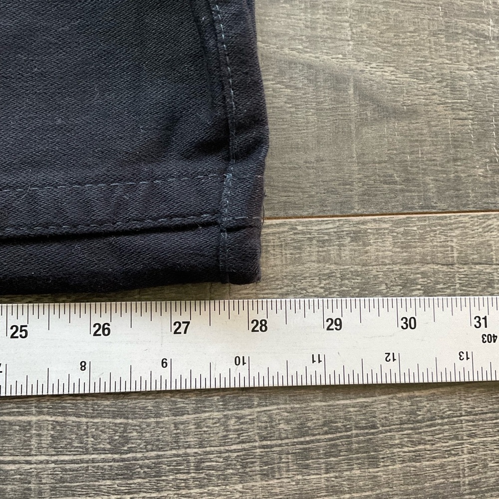 44x28 True Religion Straight w/ Flap Jeans Men’s All Black Distressed - Picture 11 of 16